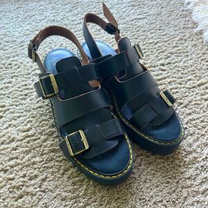 Dr. Martens Ariel Vintage Smooth Sandal